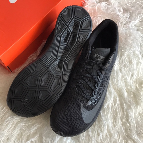 NWT Nike Zoom Fly Triple Black - Picture 7 of 8